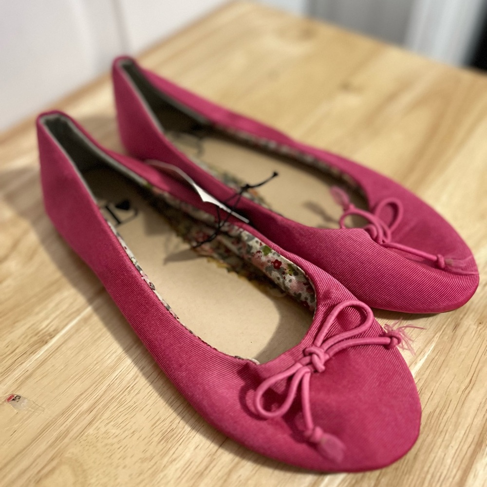 Women’s shoes flats